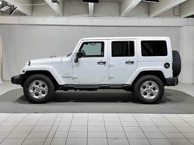 Jeep Wrangler Unlimited 2.8 CRD DPF Sahara