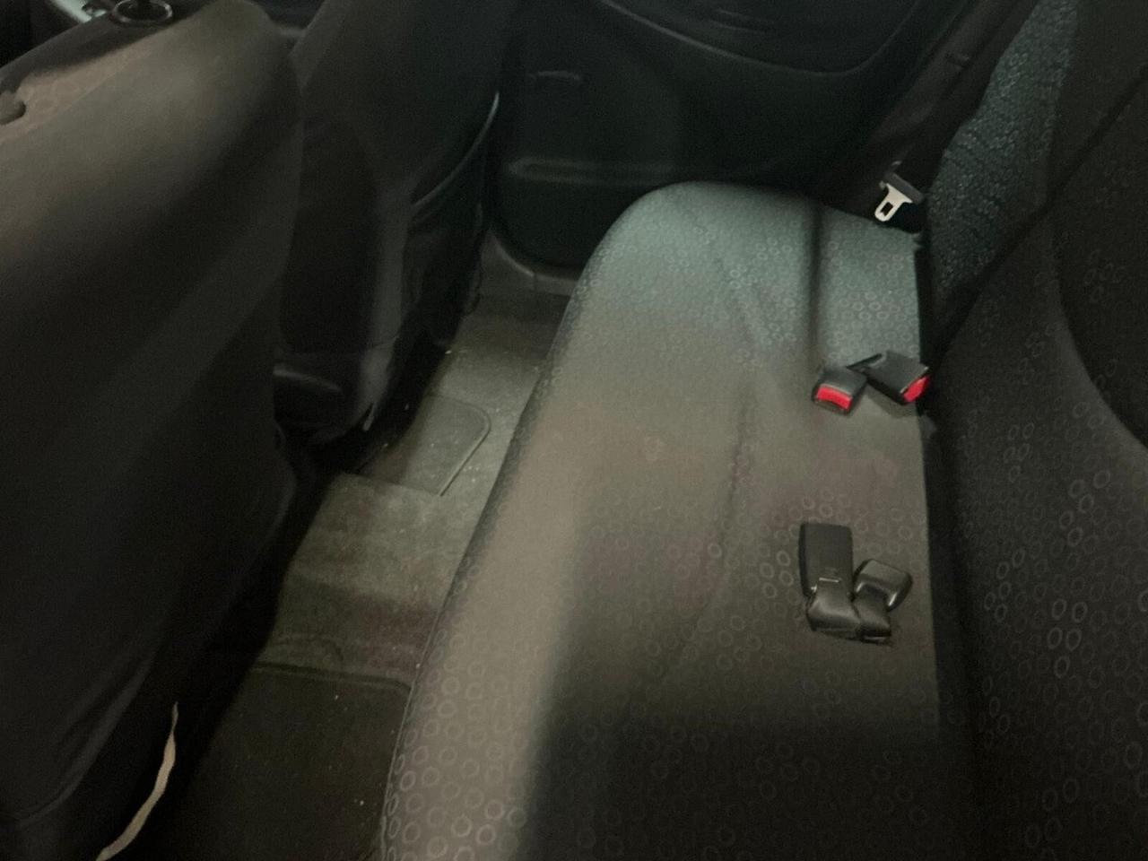 Toyota Yaris 1.0i 16V cat 5 porte