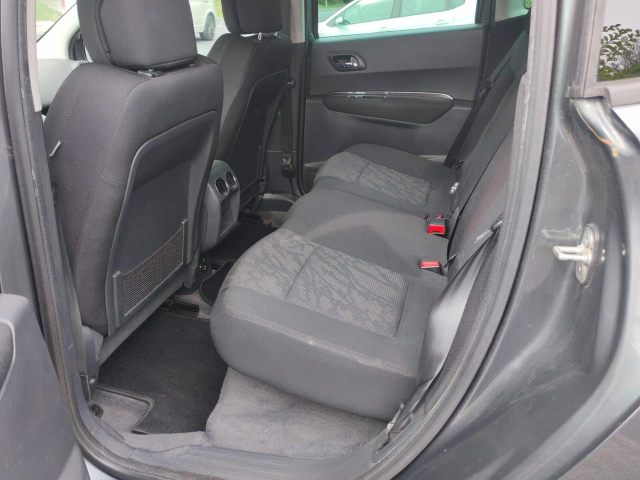 Peugeot 3008 1.6 HDi 112CV Premium