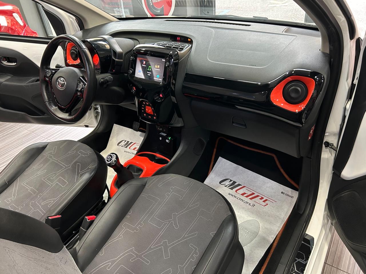 Toyota Aygo Cabrio 1.0 72cv 5p Orange FULL