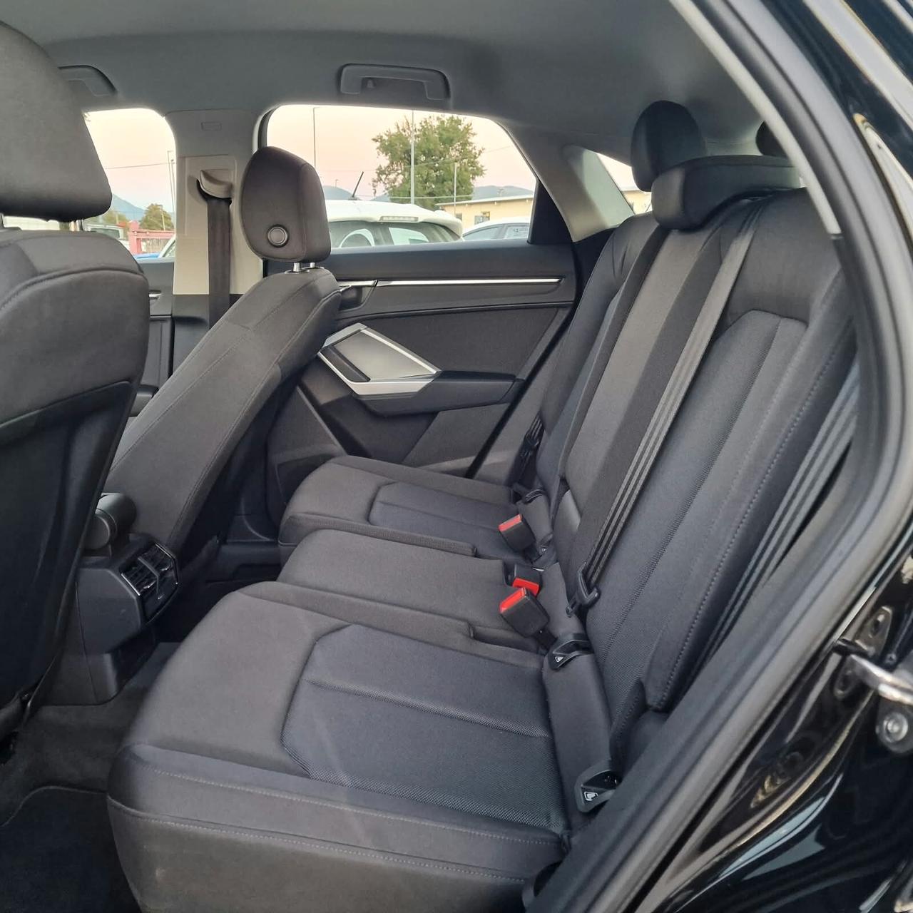 Audi Q3 SPB 35 TFSI Business Plus DA VETRINA