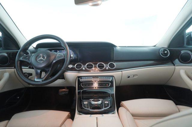 MERCEDES-BENZ CLA sse E E 220d S.W. 4Matic Auto Business Sport
