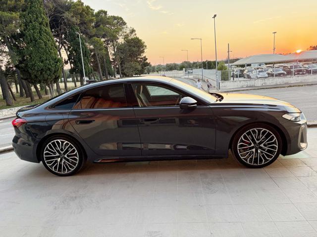 AUDI A5 TDI 150 kW mHEV+ S tronic quattro S Line edition.