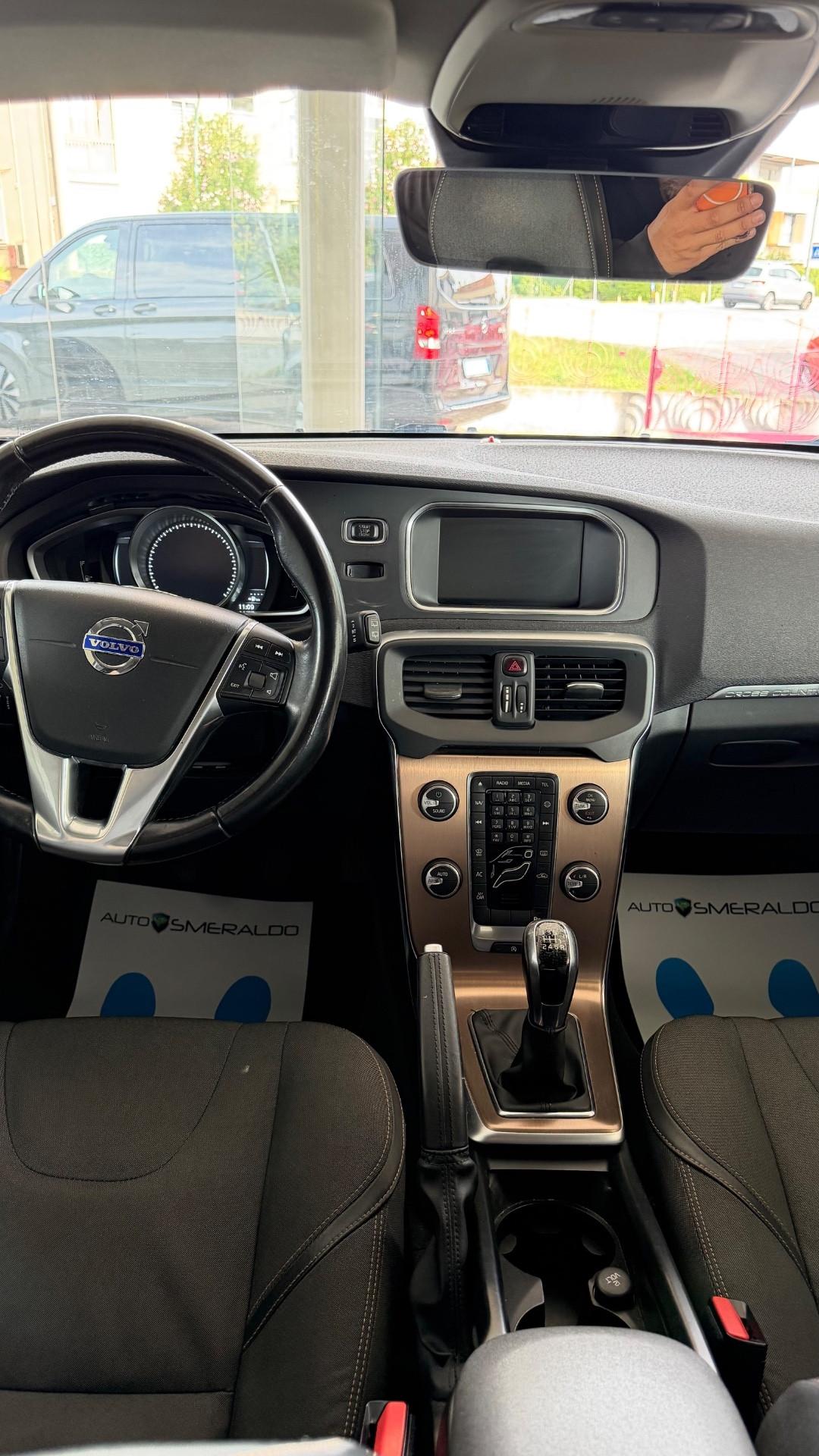 Volvo V40 Cross Country D2 Momentum