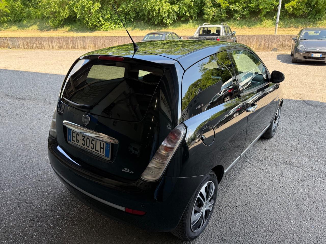 Lancia Ypsilon 1.4 Platino Ecochic GPL