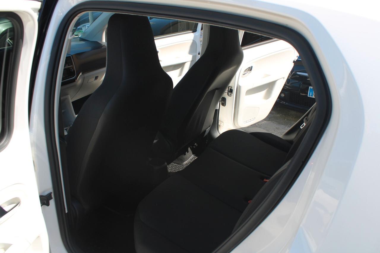 Volkswagen up! 1.0 75 CV 5p. high up!