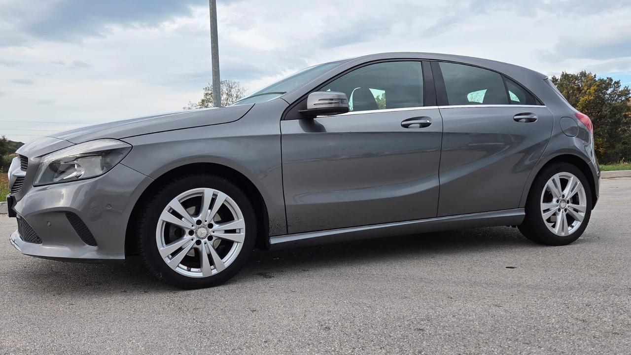Mercedes-benz A 180 d Automatic Premium