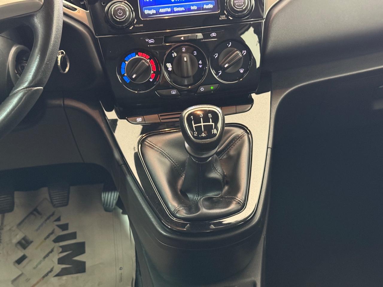 Lancia Ypsilon 1.2 69 CV 5 porte Gold