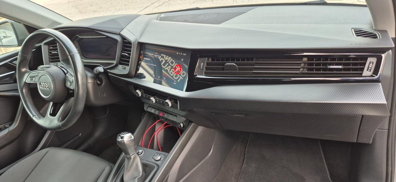 Audi A1 allstreet 30 TFSI Identity Contrast 110CV NEOPATENTATI