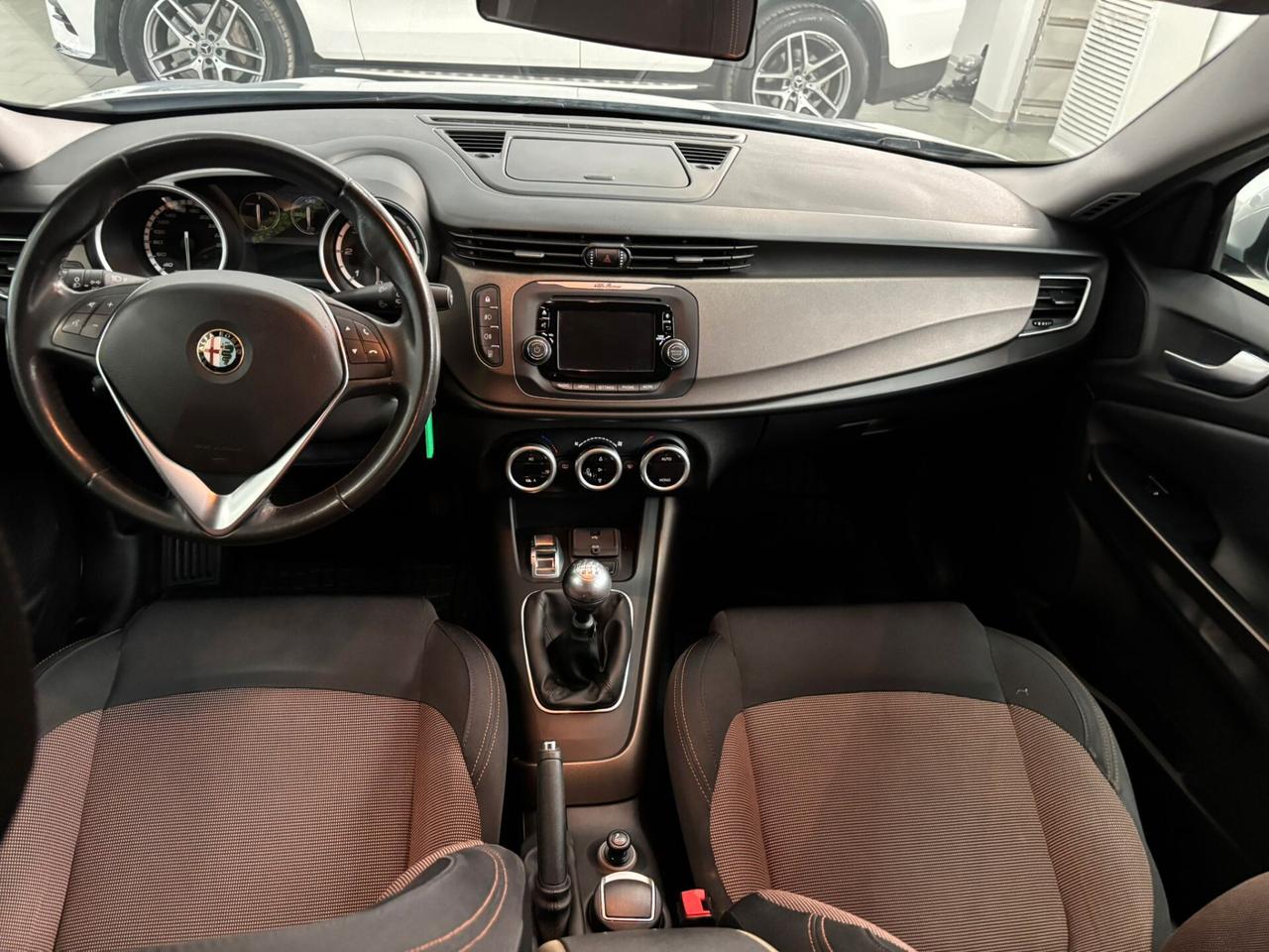 Alfa Romeo Giulietta 2.0 JTDm-2 150 CV Distinctive