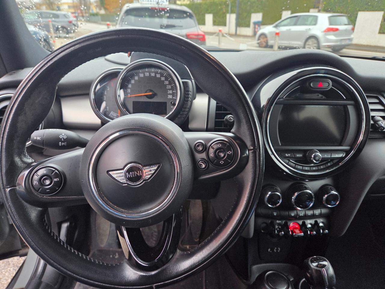 Mini Cooper 5 porte NEOPATENTATI - 2014