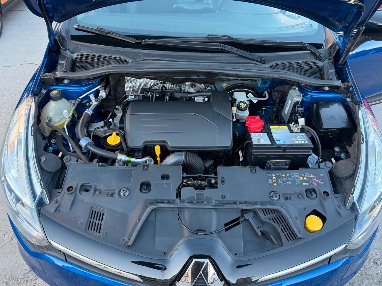 Renault Clio 1.2 75 CV 5 porte Duel