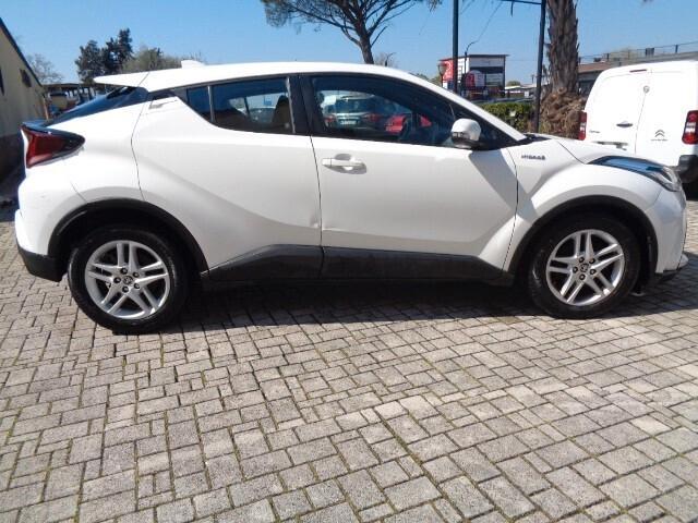 Toyota C-HR 1.8 Hybrid E-CVT Active PICCOLO DANNO ANTERIORE