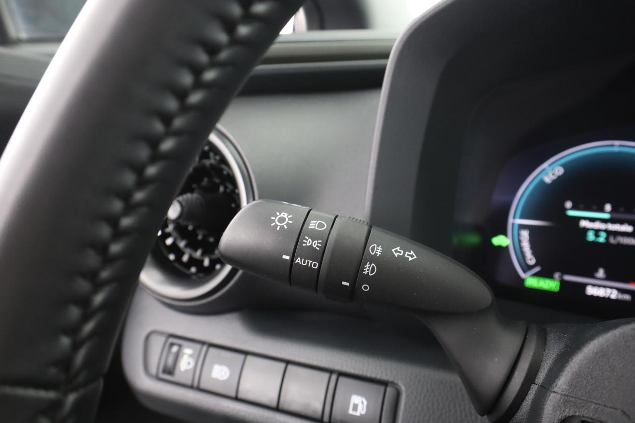 TOYOTA C-HR (2023-->) C-HR 1.8 HV Trend