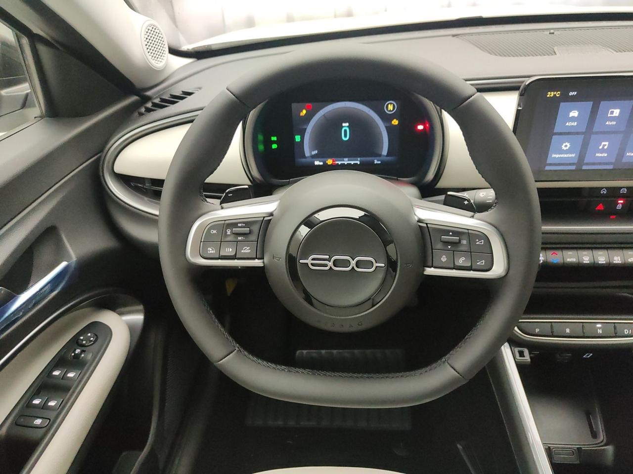 FIAT 600 IV 2023 1.2 MHEV 110CV DCT LA PRIMA