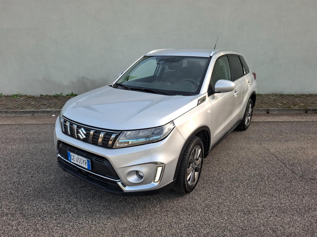 Suzuki Vitara 1.4 Hybrid Top