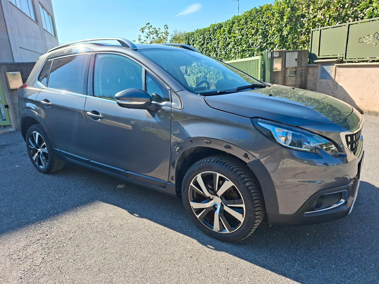 Peugeot 2008 1.2 BENZINA / DA NEOPATENTATI