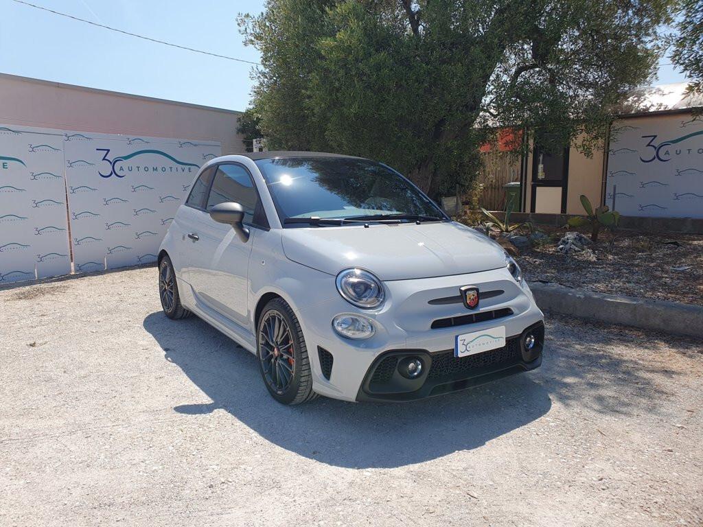 Abarth 695C 1.4 Turbo T-Jet 180CV