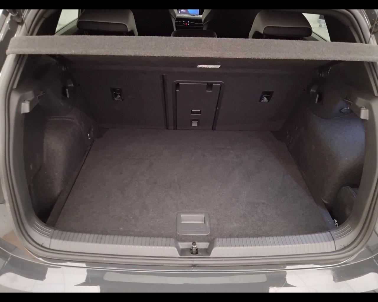 VOLKSWAGEN Golf VIII 2020 - Golf 1.5 tsi evo R-Line 130cv