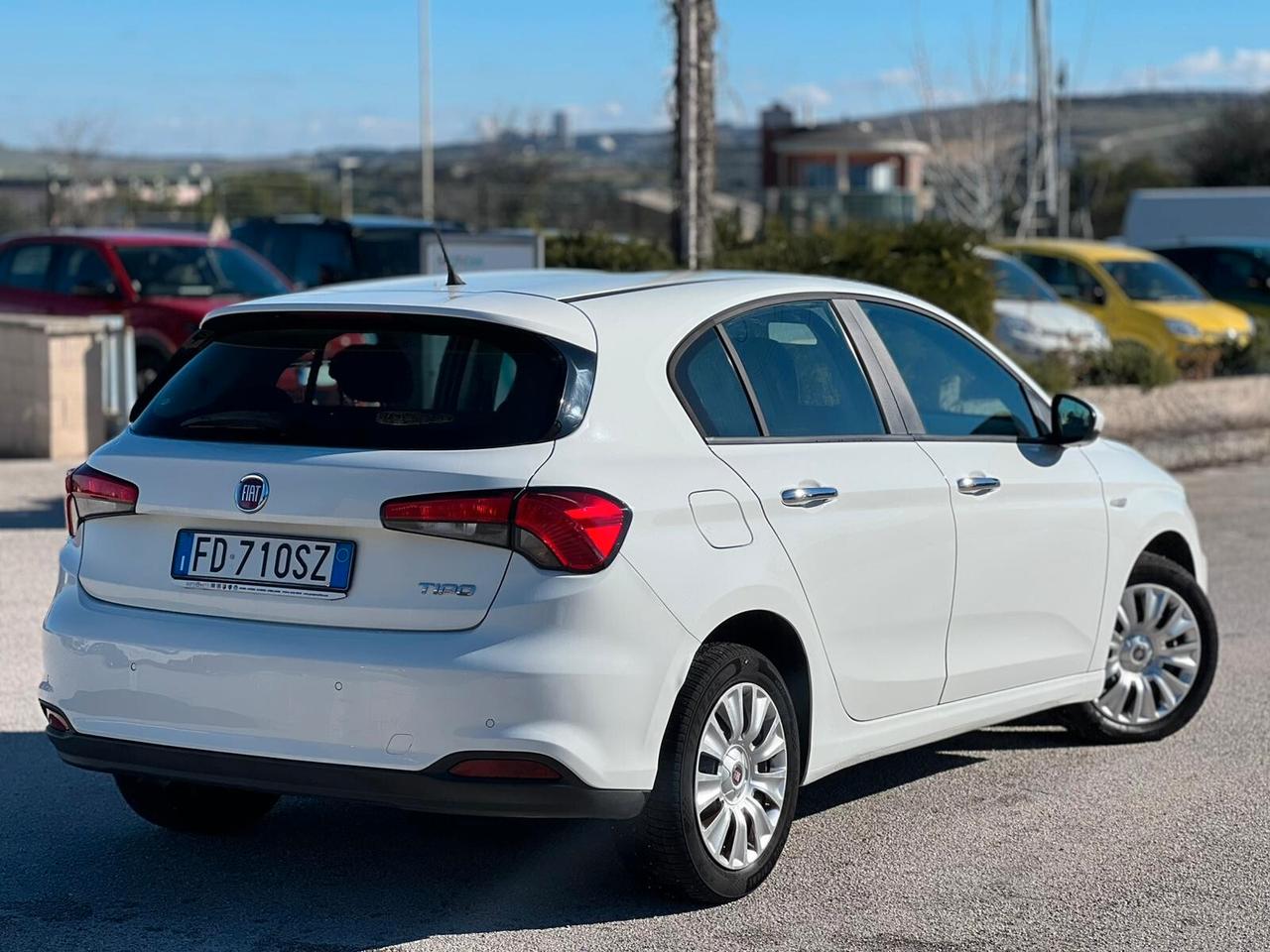 Fiat Tipo 1.6 Mjt S&S 5 porte Easy
