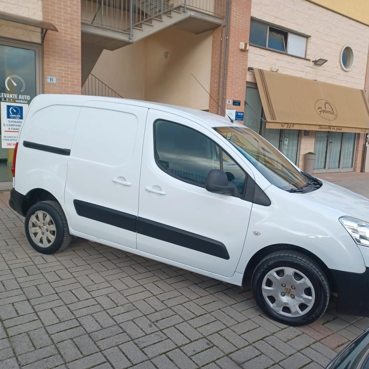 PARTNER 1.6 3 POSTI AUTOM MOTORE TOTALMENTE REVISIONATO