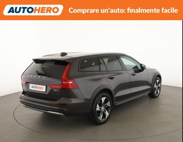 VOLVO V60 Cross Country B4 (d) AWD automatico Plus