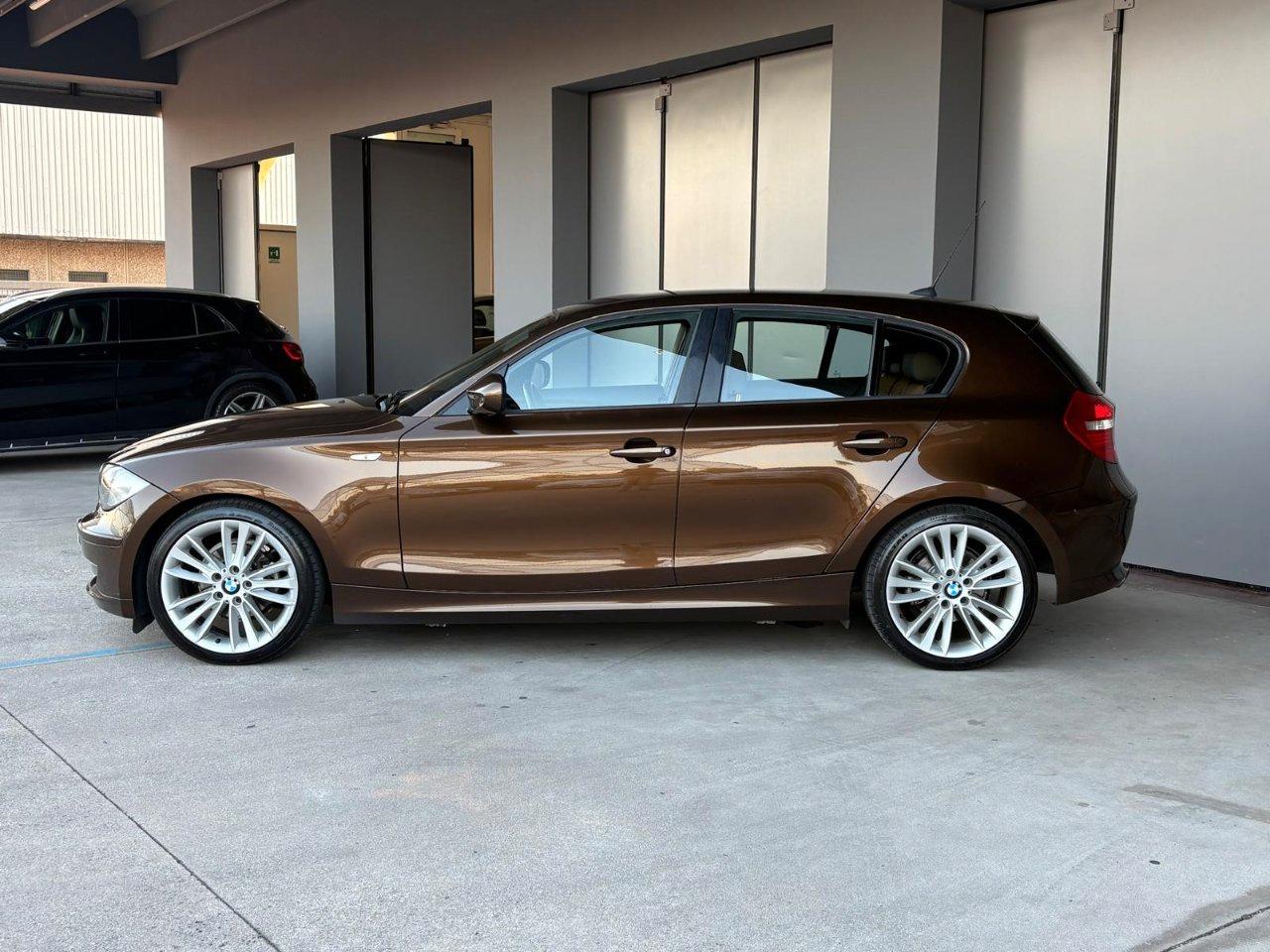 BMW 116 d 5p 2.0 Attiva 116cv dpf