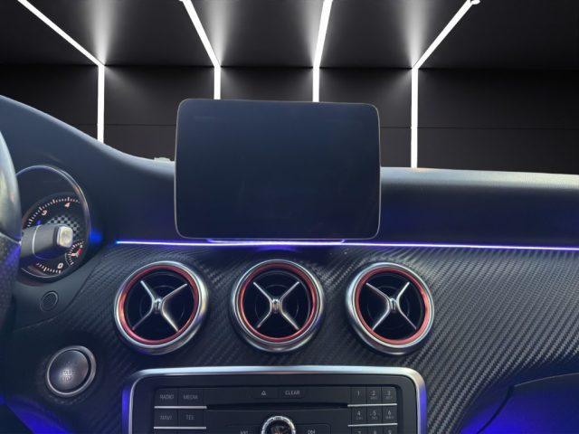 MERCEDES-BENZ A 200 d Automatic Premium