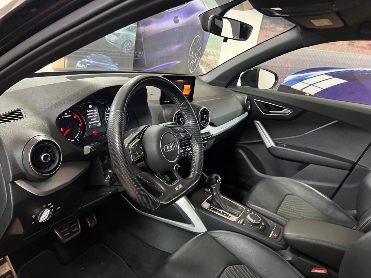 Audi Q2 30 TDI S tronic Identity Black S Line