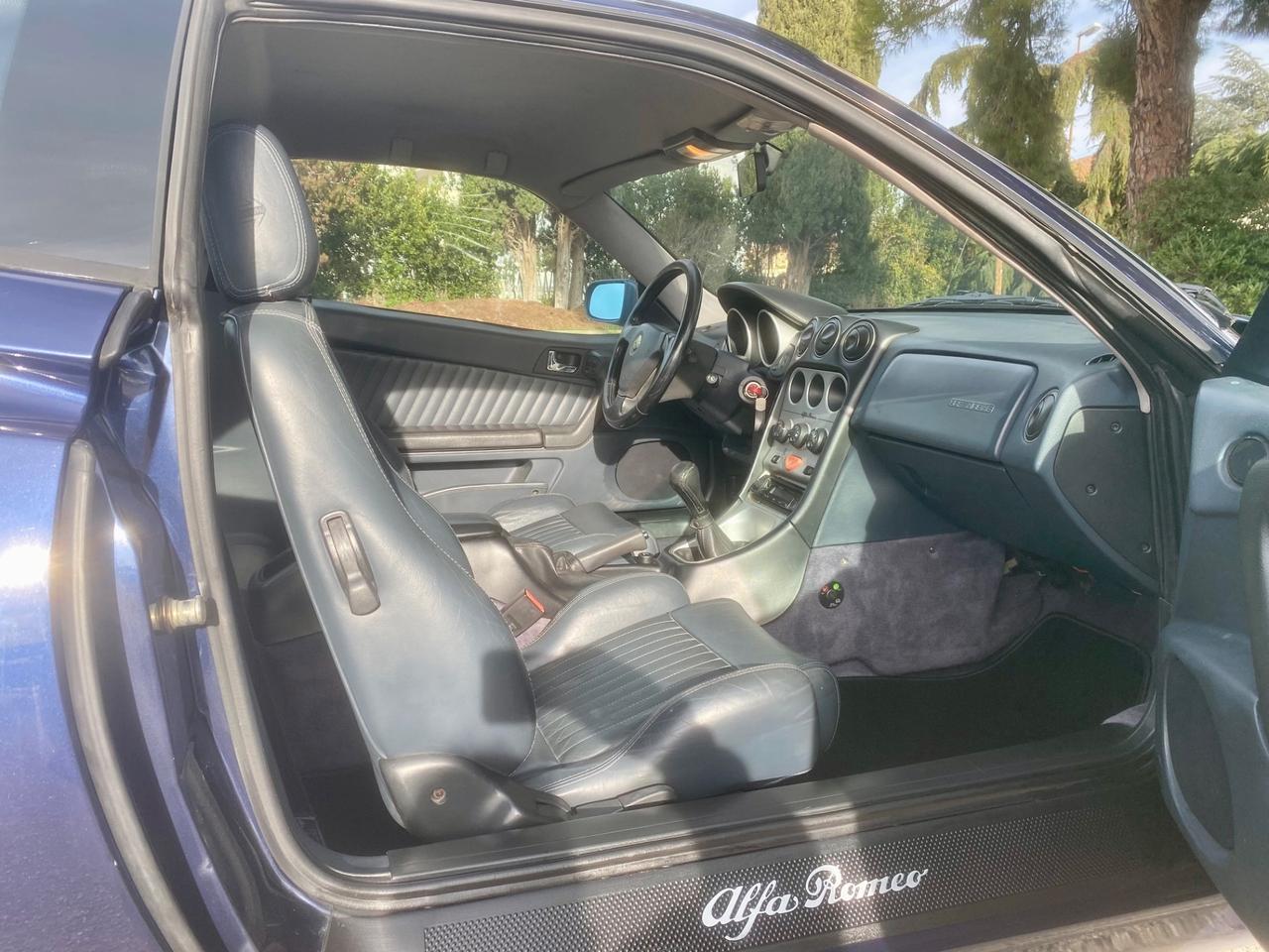 Alfa Romeo GTV 2.0 COUPÉ