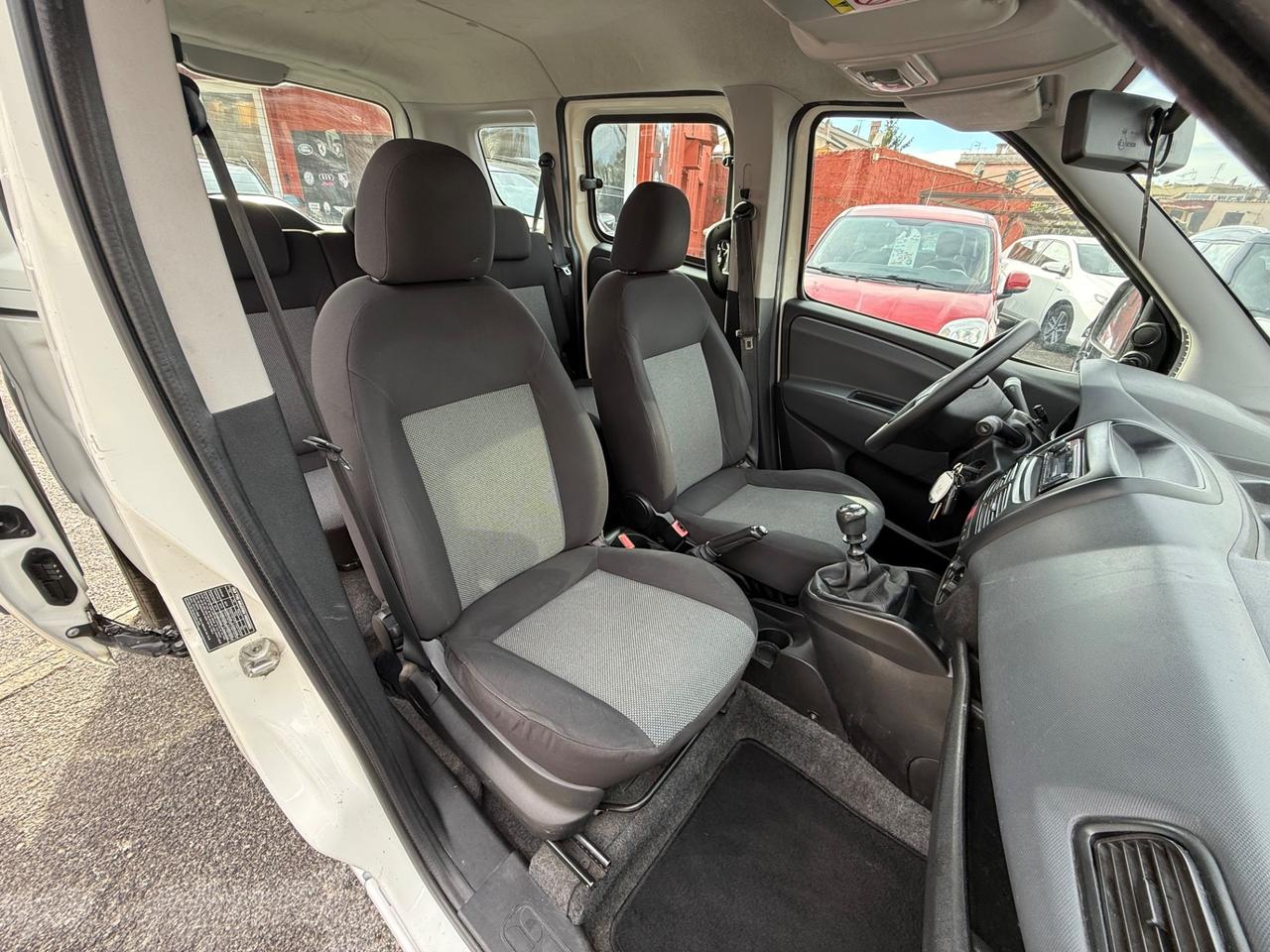 Doblò 1.6 MJT /( 80 mila ) UNIPRO/RATE/5 POSTI/PERMUTE