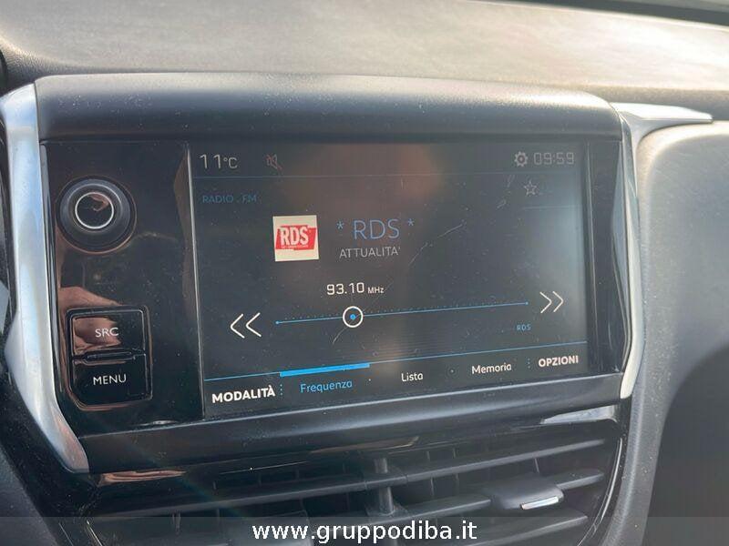 Peugeot 208 I 2015 Benzina 5p 1.2 puretech Active 82cv