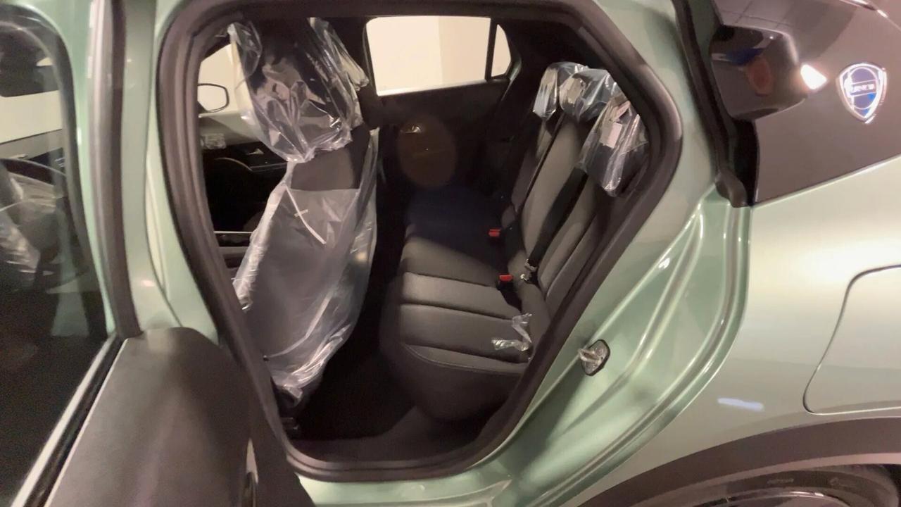 NUOVA Lancia Ypsilon Hybrid e-DCT