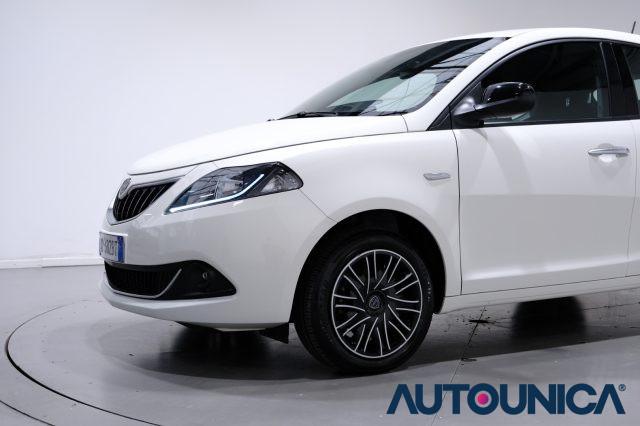 LANCIA Ypsilon 1.0 FIREFLY 5 PORTE S&S HYBRID GOLD NEOPATENTATI