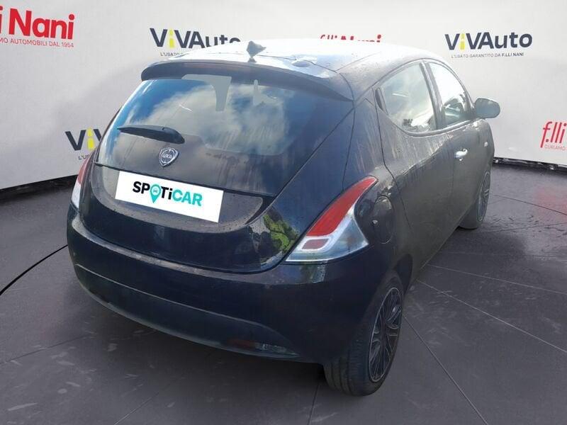 Lancia Ypsilon 1.0 FireFly 5 porte S&S Hybrid Oro