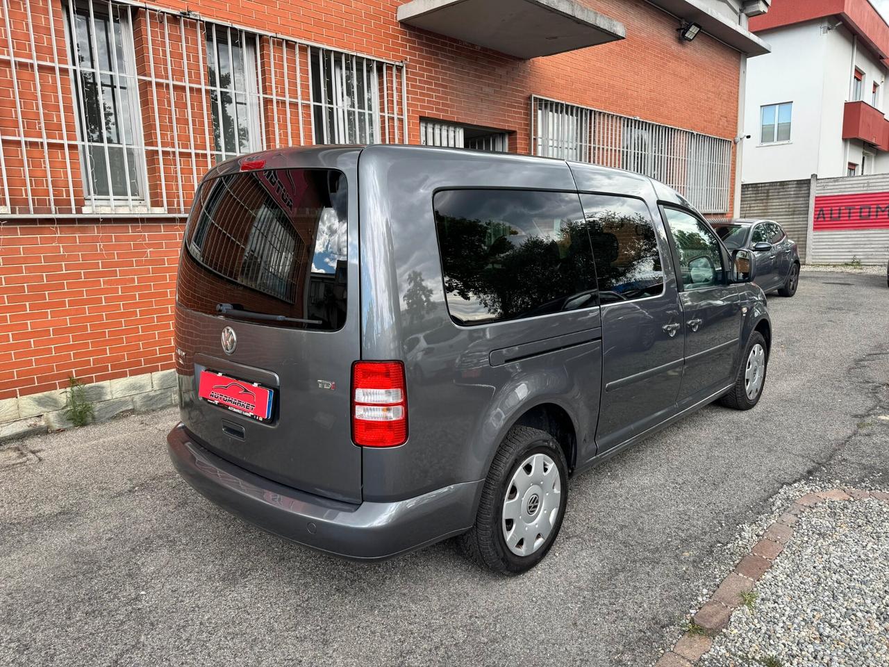 Volkswagen Caddy 1.6 TDI 102 CV DSG 7p. Highline Maxi
