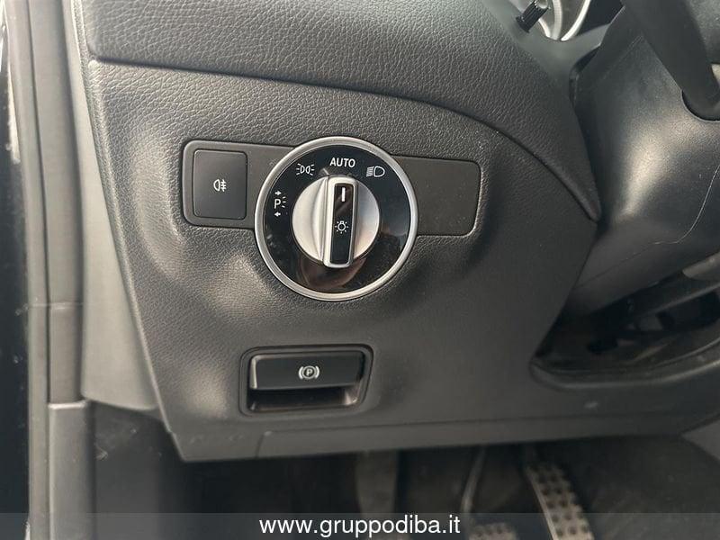 Mercedes-Benz CLA Classe - C117 Diesel 180 d Premium FL