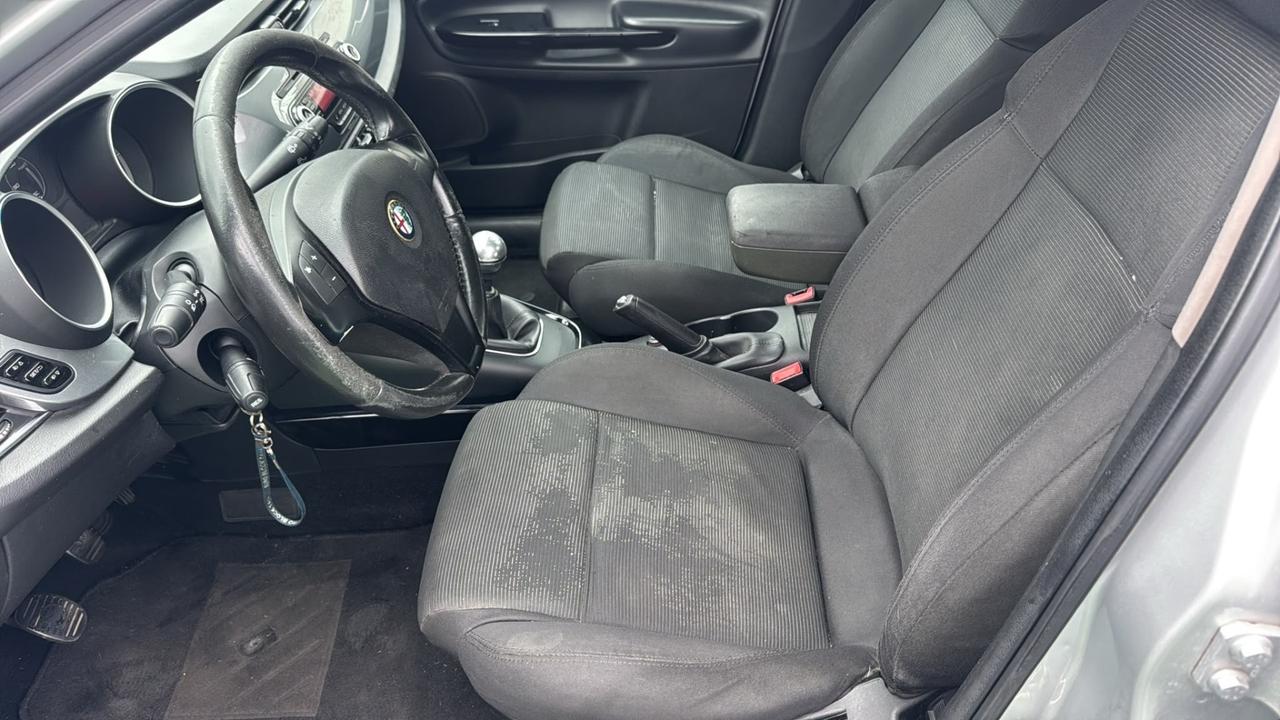 Alfa Romeo Giulietta 1.6 JTDm-2 105 CV Distinctive