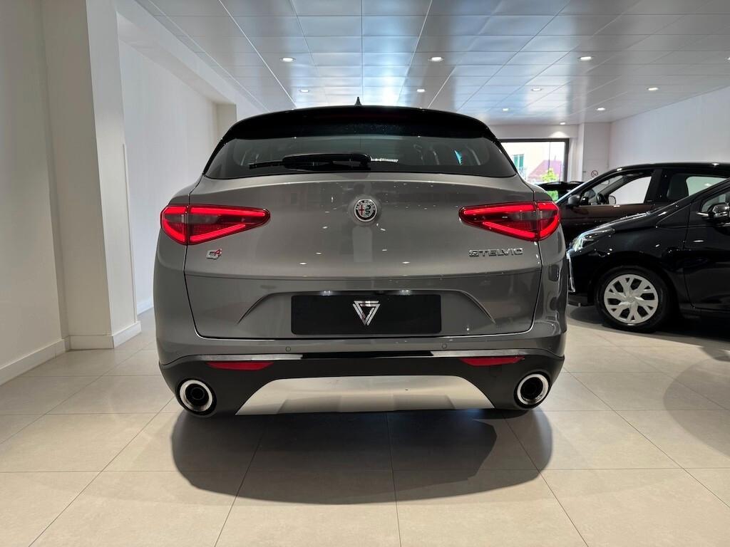 Alfa Romeo Stelvio 2.2 Turbodiesel 210 CV AT8 Q4 Super