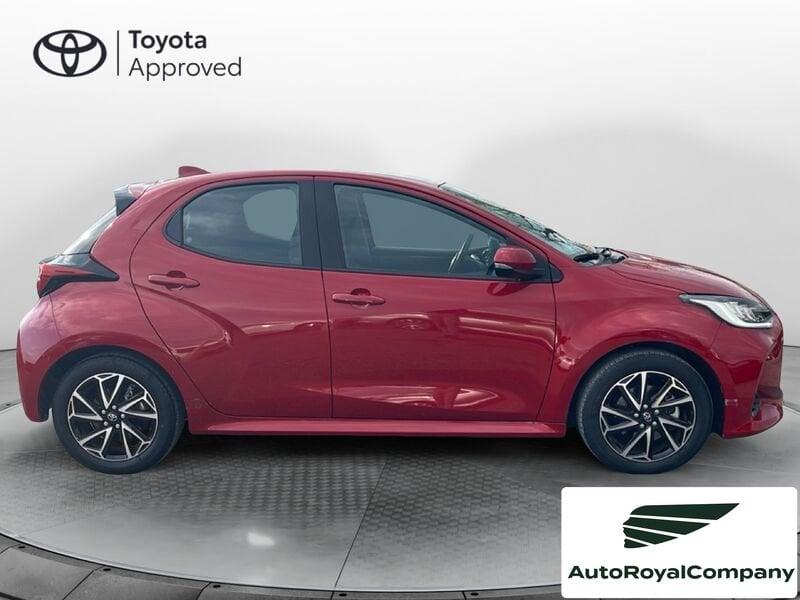 Toyota Yaris Hybrid Trend MY22 IVA ESPOSTA