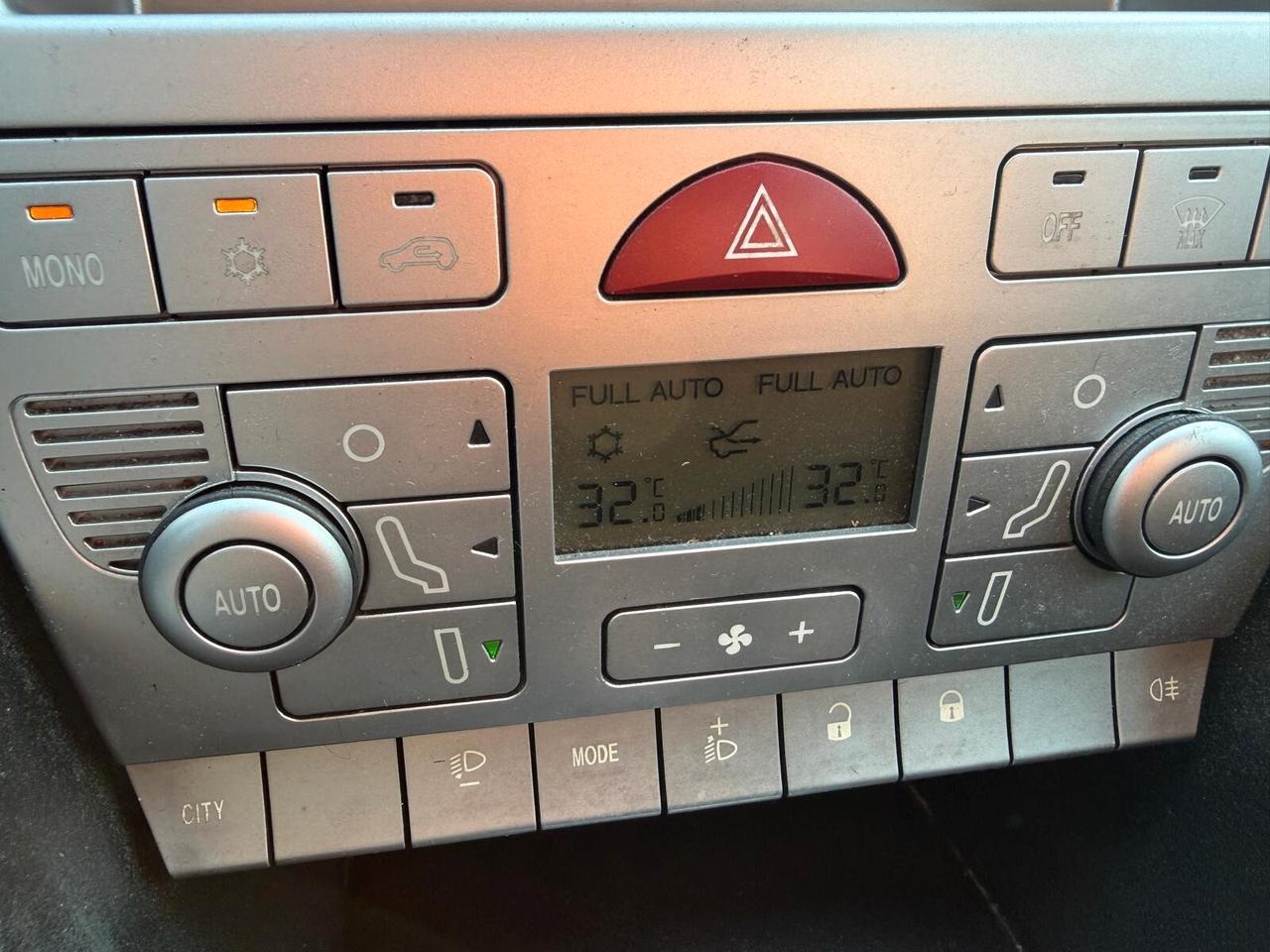 Lancia Ypsilon 1.4 Platino Ecochic GPL