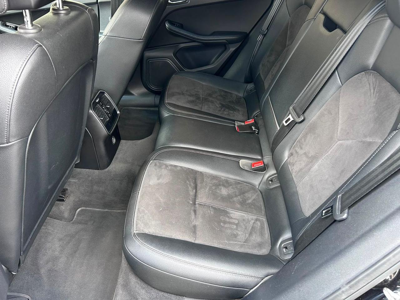 Porsche Macan 2.0 --MACAN #12062