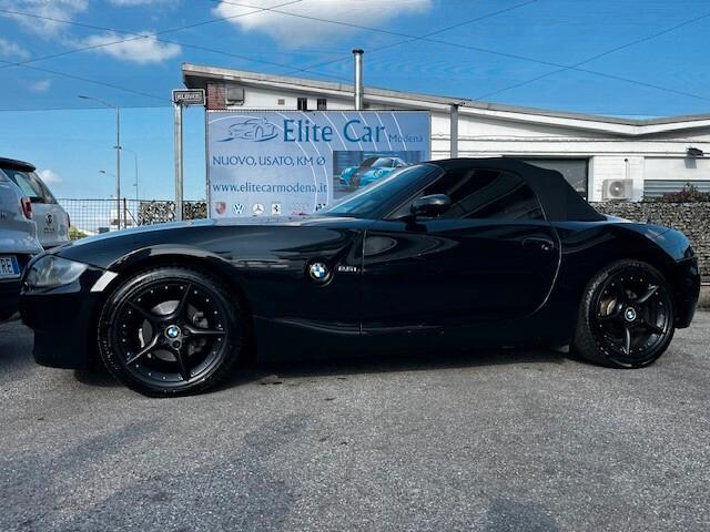BMW Z4 Roadster 2.5i "HARD TOP / FARI XENO / PDC"