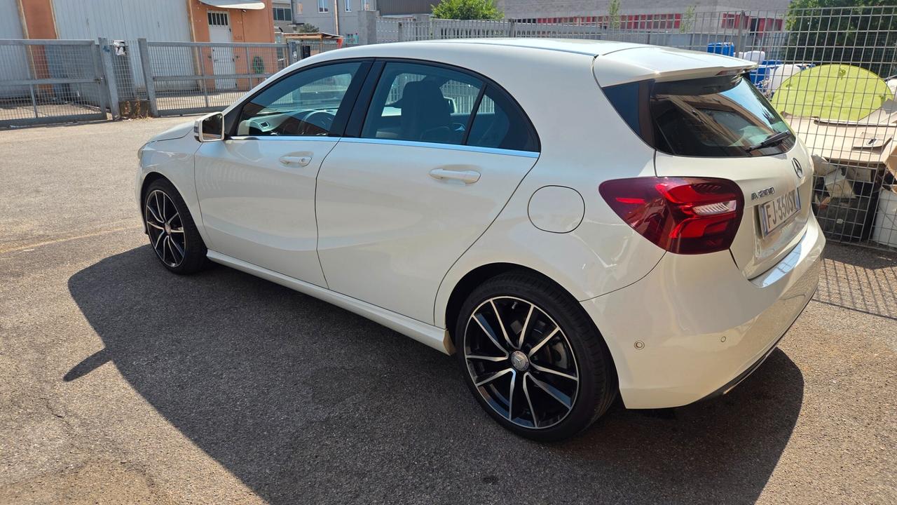 Mercedes-benz A 200 aut. Executive UNICO PROPRIETARIO