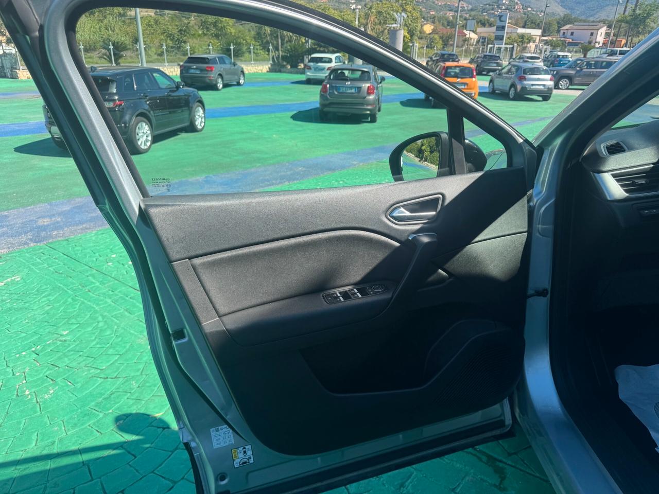 Renault Captur Plug-in Hybrid E-Tech 160 CV Initiale Paris