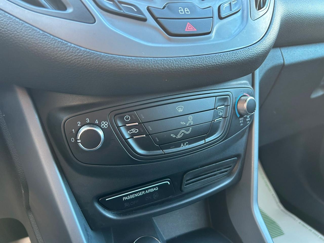 Ford B-Max 1.5 TDCi TITANIUM 5POSTI AUTOCARRO-2014