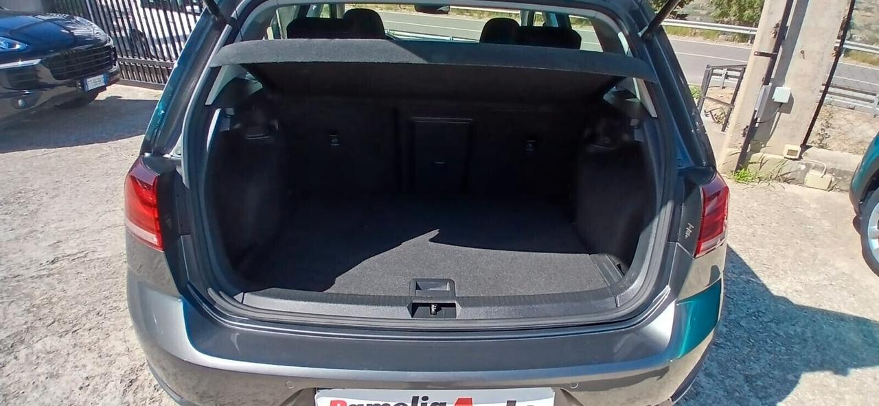 Volkswagen Golf 7.5 ° 1.6 TDI Executive - 2018