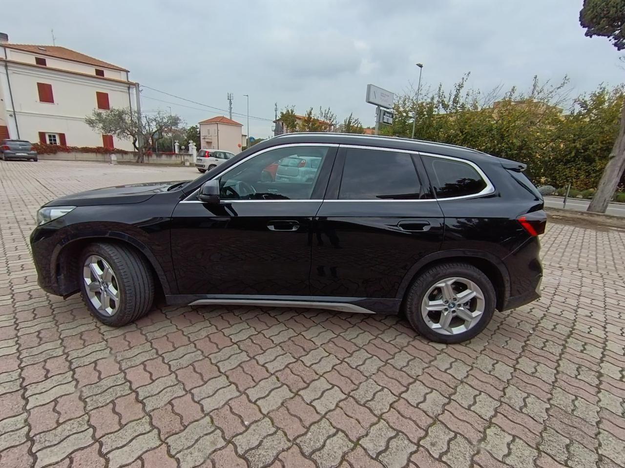 BMW iX1 eDrive 20 Special Edition
