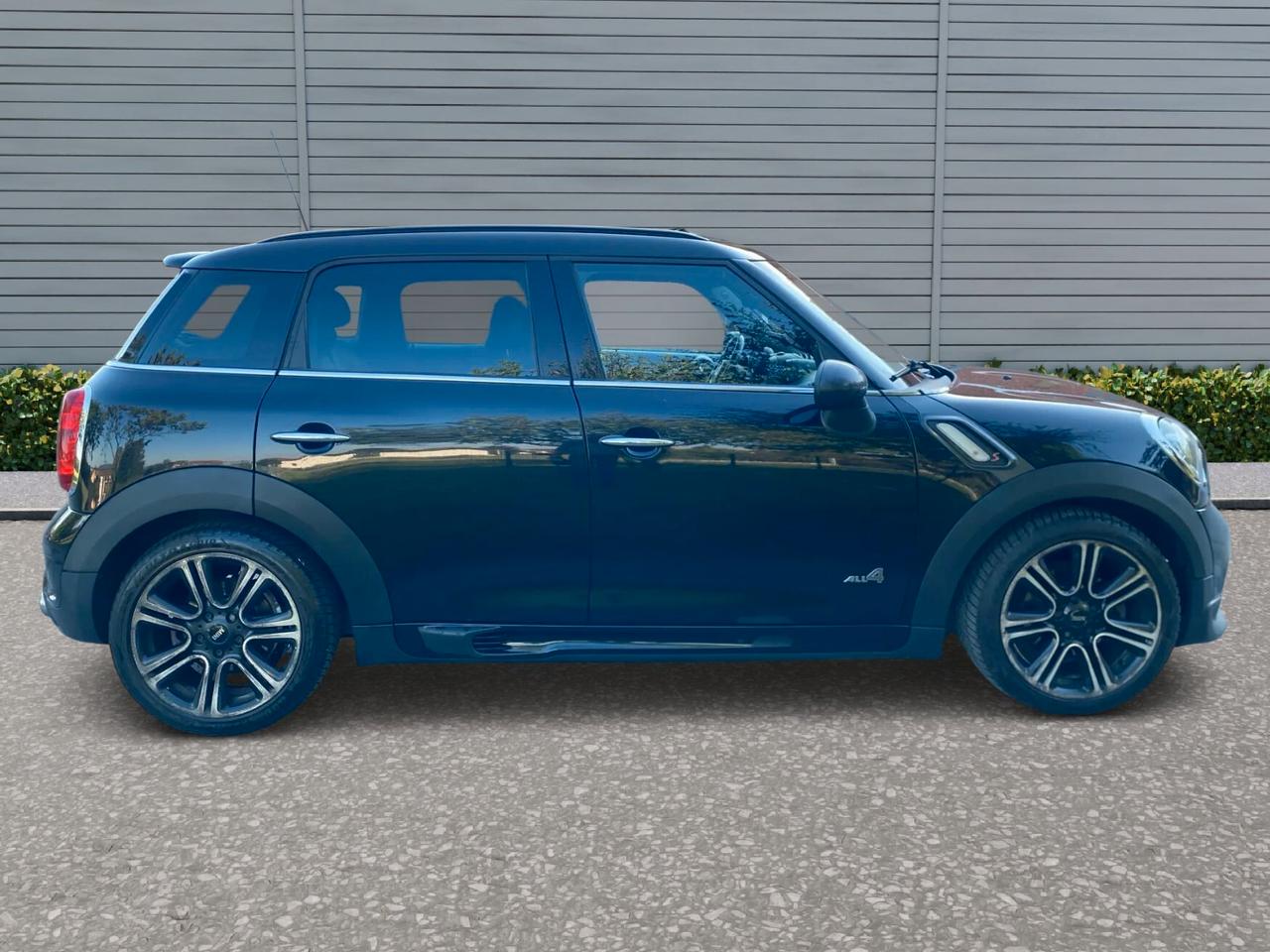 Mini Cooper SD Countryman ALL4 John Cooper Works