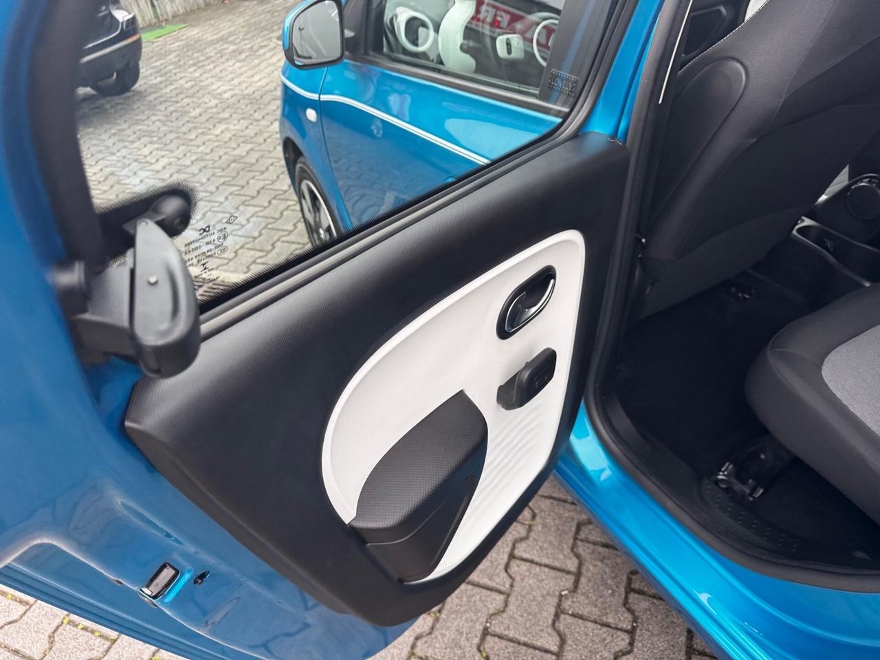 Renault Twingo 1.0 Stop&Start Lovely neopatentati